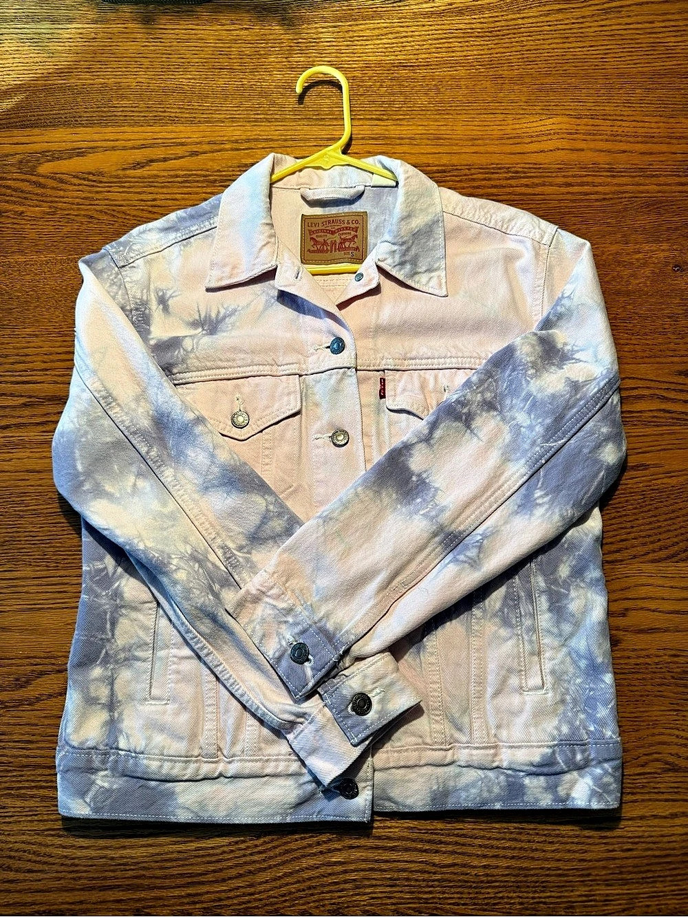 Levi'Small Tie-Dye Trucker Jacket Denim Jacket Size Small Like New